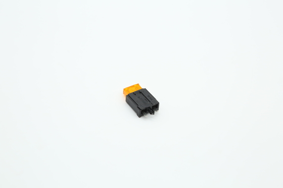 2 4 broches Noir 60V Porteur de fusible de carte de PCB ATO ATU ATC Norme pour l' automobile