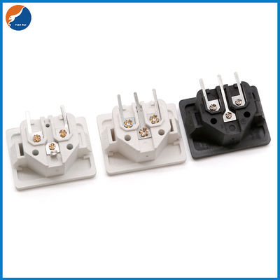 3 C.A. de Plum Plug Power Socket 2.5A 6A 8A 250V d'admission de Pin C6